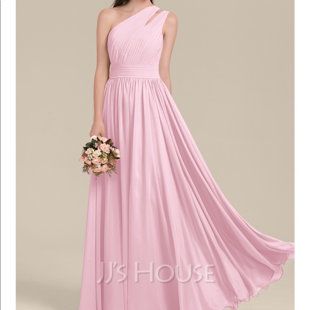 Pink Bridesmaids/Homecoming/Prom Dress. Size 8